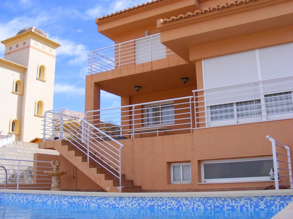 Costa - Angelika * Calp